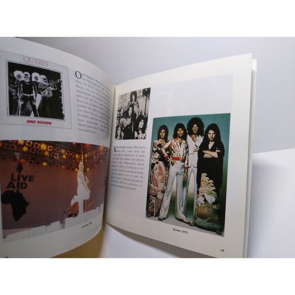 Classic Queen CD Album Pop Rock Collection HR-61311-2 Hollywood Radio Ga Ga Hits - Picture 6 of 7